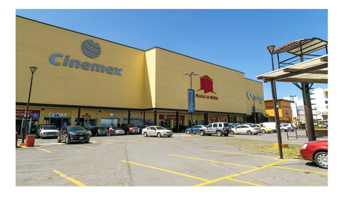 En Renta Locales Comerciales Plaza La Pilita En Metepec, Edo. Méx. - A.c.