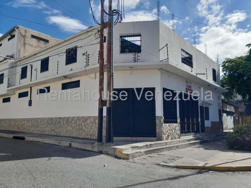 Se Vende Local Comercial 3 Pisos Excelente Ubicación En La Av Bolívar Sector Independencia Cámaras De Seguridad Montacargas Planta Eléctrica Precio De Oportunidad 25-11212 Miriam