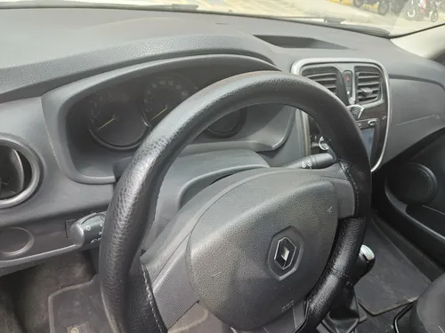Renault Logan 1.6 Privilege / Intens