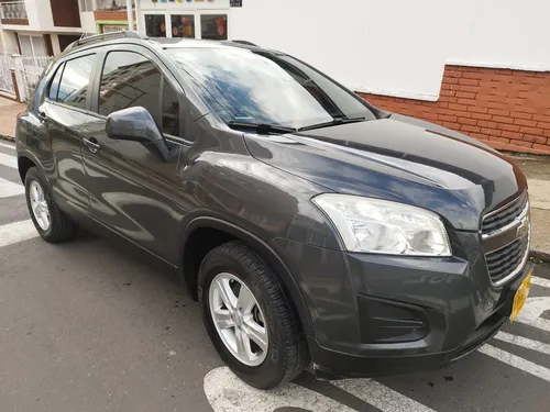 Chevrolet Tracker 1.8cc MT AA 4X2