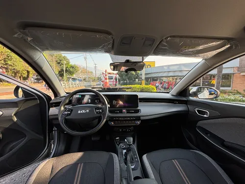 Kia K3 ZENITH