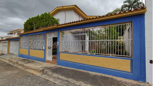 Casa En Venta En El Pedregal Barquisimeto Rc