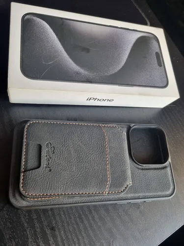 Apple iPhone 15 Pro Max (256 Gb) - Titanio Negro (Usado)