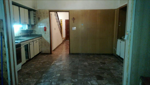 Montenegro 300 Chacarita Ph 3amb U$240.000