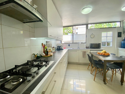 Imagen 8 de 22 de Casa Remodelada Cercana A Colegio Verbo Divino