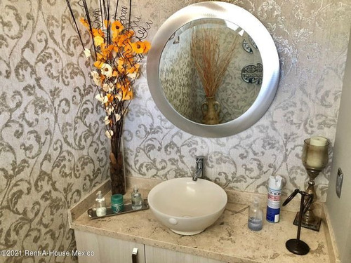 Imagen 4 de 14 de Casa En Venta Con Alberca Propia Y Roof Garden Ig