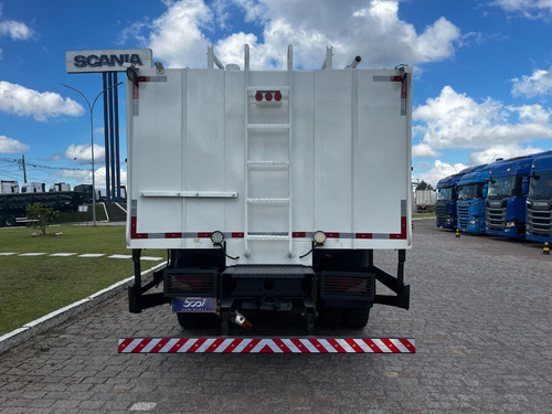 Scania P 360 6x4 Ano 2015 Comboio
