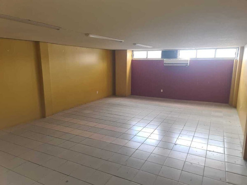 Vendo Piso Comercial En Col Morelos. Toluca, Mex