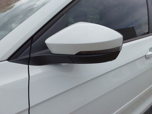 Volkswagen T-Cross 1.0 200 TSI TOTAL FLEX SENSE AUTOMÁTICO