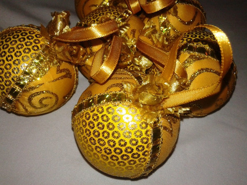 Bolas De Natal Acabamento Em Tecido Dourado Kit C/6 | Parcelamento sem juros
