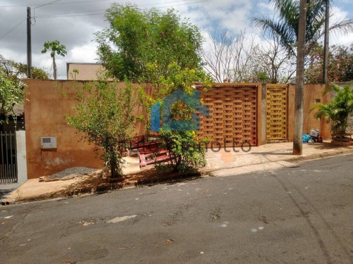 Imagem 2 de 15 de Casa Com Churrasqueira, Forno De Lenha E Quintal Perto Do Proença! - 211