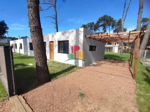 Hermosa Casa A Estrenar En Punta Del Este