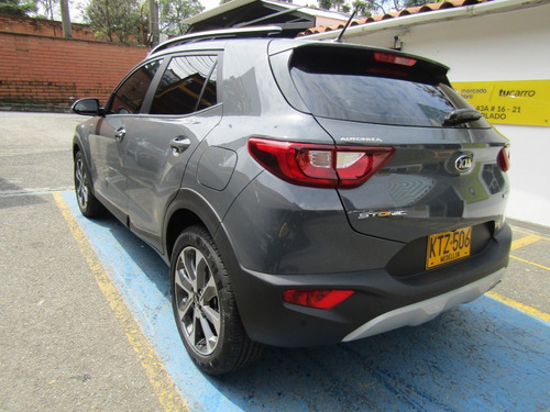 Imagen 5 de 15 de Kia Stonic Zenith Hibrido 1.0 Mod 2022