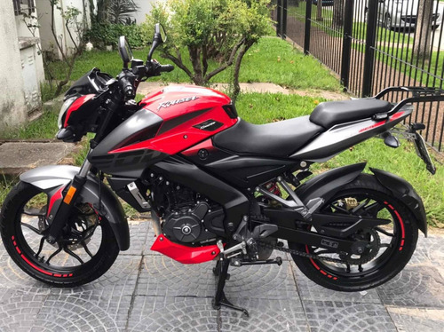 Rouser - Ns 200