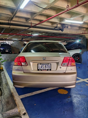 Imagen 3 de 10 de Honda Civic Lx