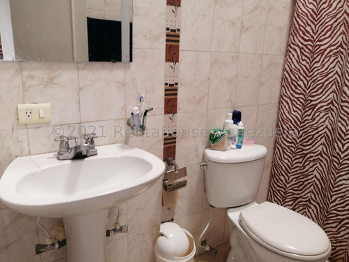 Imagen 12 de 13 de Casa En Venta Los Chaguaramos Maracay 22-10877 Hc