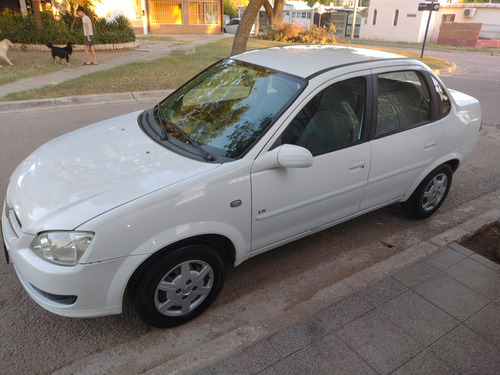 Corsa Classic Ls C/ Aire Y Dirección 4 Puerta Con Baúl 2011