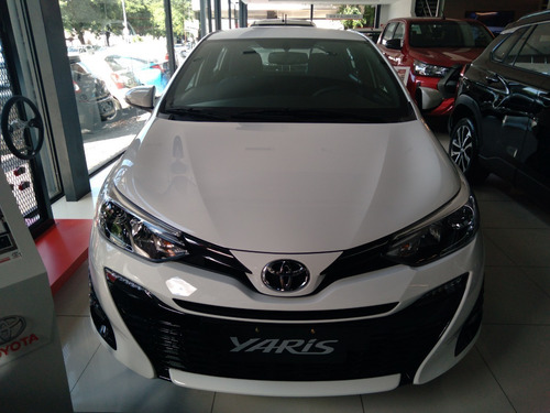 Imagen 2 de 8 de Toyota Yaris 0 Km