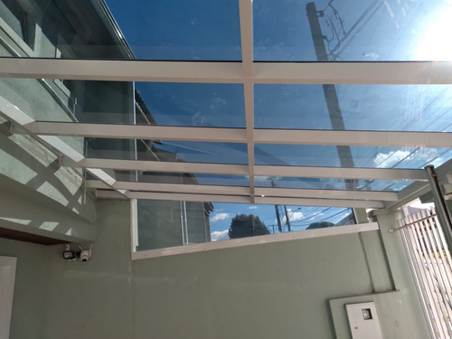 Imagem 2 de 4 de Cobertura De Vidro