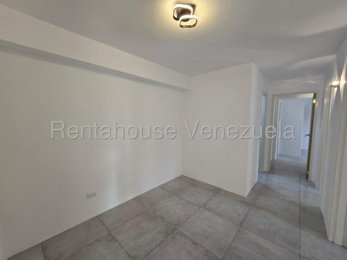 ¡magnifico, Lujoso Y Moderno Apartamento A Estrenar En Venta! ¡grandioso Precio De Mercado, Esplendida Urbanización! - Santa Paula - Luis Gomez - Mls #25-17481