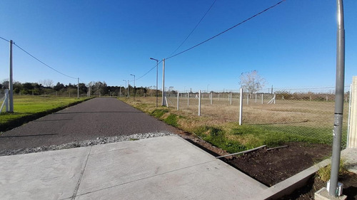 Imagen 16 de 25 de Lote En El Centeno - 7 Y 622 - V.elvira-barrio Privado Y Abierto