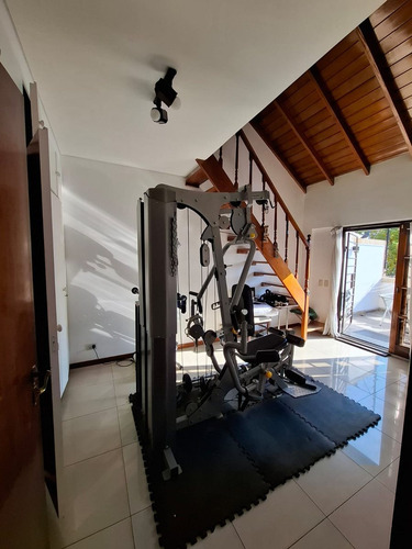Venta Casa -pileta-5 Amb-pileta-cochera-quincho.