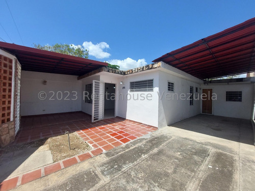 Casa En Venta En Jardines De Turagua Santa Cruz Aragua 24-15092 Irrr