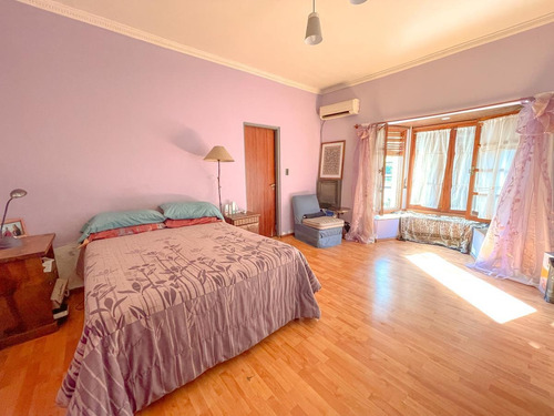 Imagen 15 de 30 de Casa 4 Dorm - Zona Centro - Funes.
