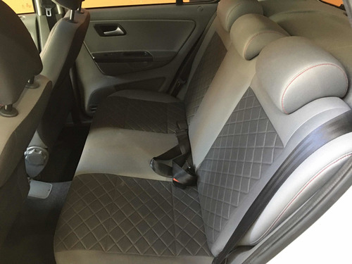 Imagen 14 de 22 de Volkswagen Fox 2016 1.6 Highline Imotion U/dña Argemotors