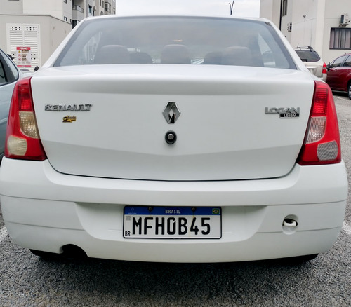 Renault Logan 1.6 16v Privilège Hi-flex 4p