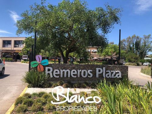Imagen 2 de 16 de En Venta! Gran Oportunidad De Local Comercial En El Shopping Remeros Plaza - Tigre