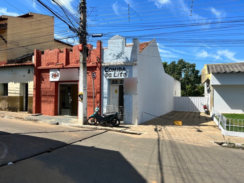 Vendo Casa Localizada No Centro De Elesbão Veloso Ao Lado Do Banco Do Brasil