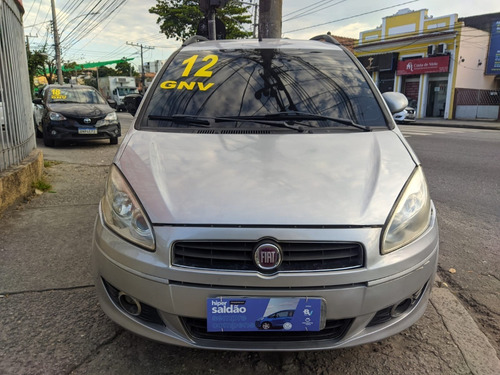Imagem 4 de 12 de Fiat Idea Atractive 1.4 2012