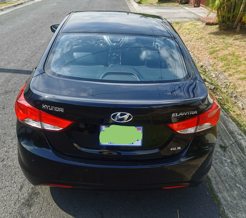 Imagen 4 de 11 de Hyundai Elantra Gls