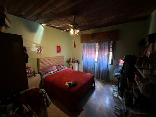 Imagen 6 de 10 de Casa 3 Ambientes A Reciclar En Imperdible Oportunidad