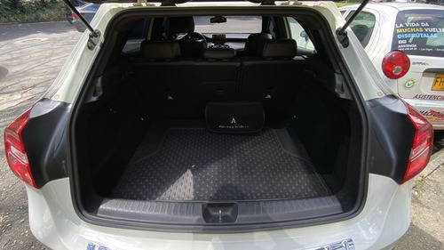 Imagen 20 de 20 de Mercedes Benz Gla 200 2016