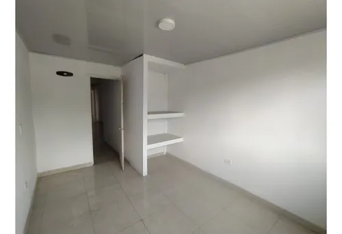 Venta De Casa Trifamiliar Y Local En La Merced, Norte De Cali 3208.
