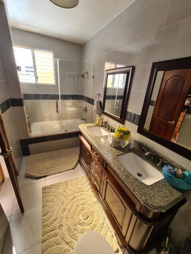 Imagen 12 de 30 de Casa De Oportunidad Con Piscina En Residencial Cerrado