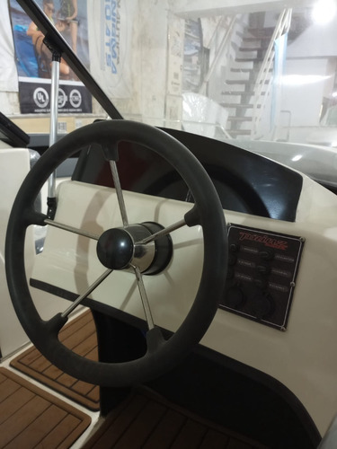 Lancha Prinz 700 Limited + Honda 250hp V6 3.6. Todo 0km.