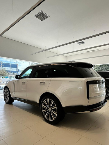 Range Rover Autobiography 2025