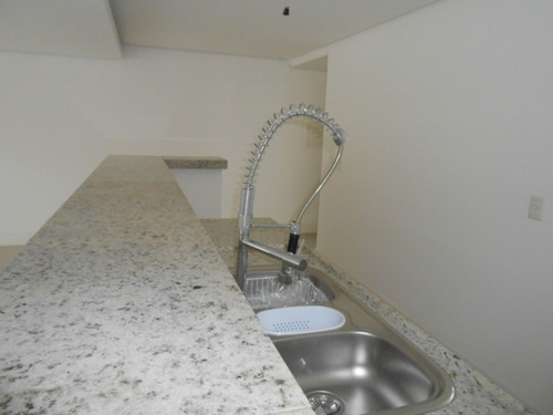 Apartamento Cobertura Com 2 Dormitórios - 3676
