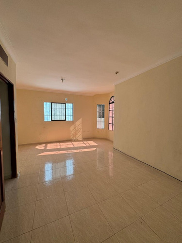 Se Vende Casa En San Pedro De Macoris Cerca Del Supermercado Jumbo