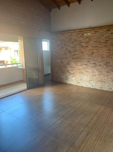 Imagen 8 de 14 de Venta De Casa En Suramérica