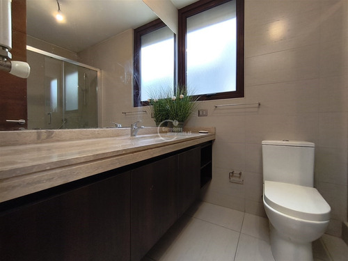 Espectacular Casa En Venta De 3 Dorm. En Chicureo