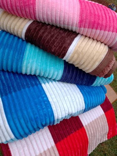 Frazada Edredon Acolchado Corderito 2 Plazas Plush Soft Rojo Ajedrez
