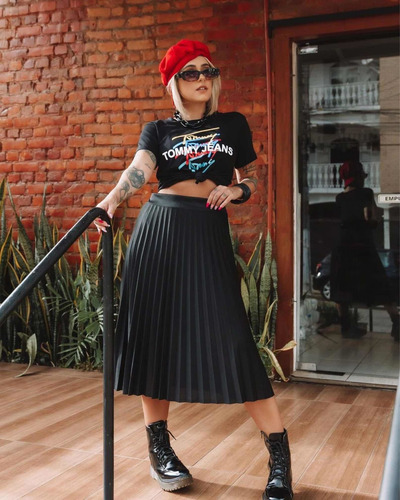 Imagem 2 de 4 de Saia Feminina Midi Plissada Crepe Tendência