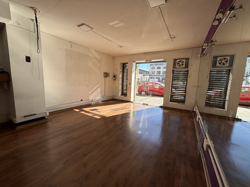 Local En Arriendo, 50 M2 Planta Libre, Valparaíso.