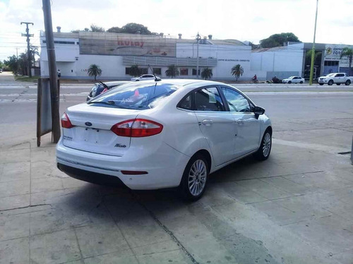Ford Fiesta 1.6 4p Titanium Power 2015