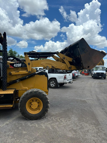 Retroexcavadora Cat 420f It 4x4 2013_cat420fejwj01195