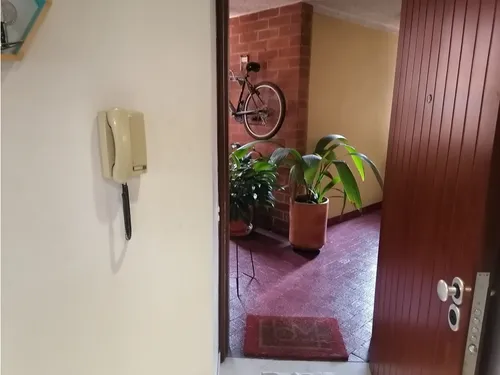 Venta Apartamento Salitre 86 Mts, Piso 2, Garaje, 4 Hab, 3 Baños